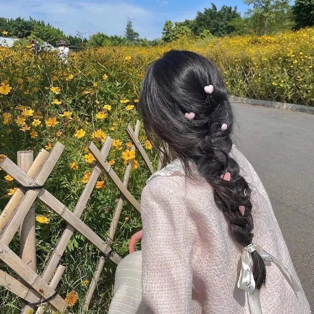 霓虹灯下的哨兵